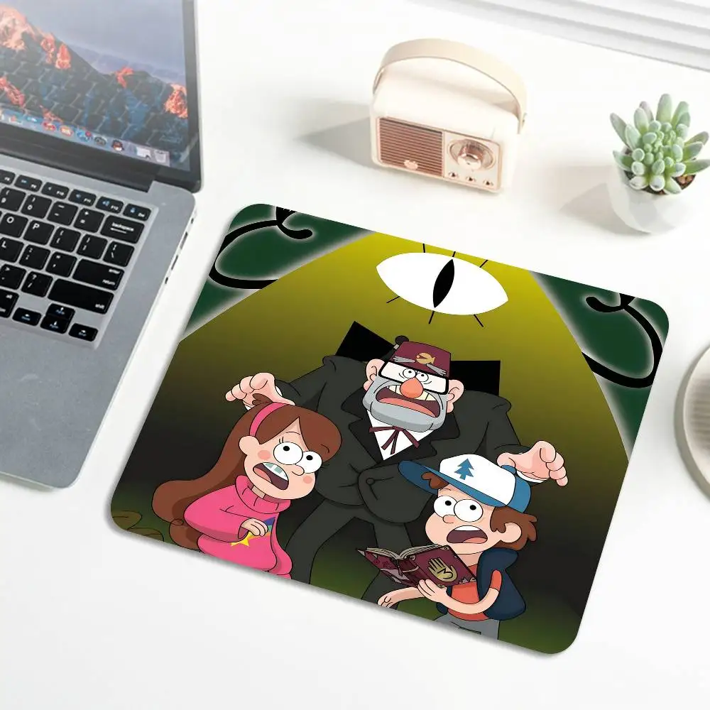 Mabel Pines Sweater Lovely Mouse Pad